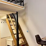 Apartment Newly Renovated In Wenceslas Square